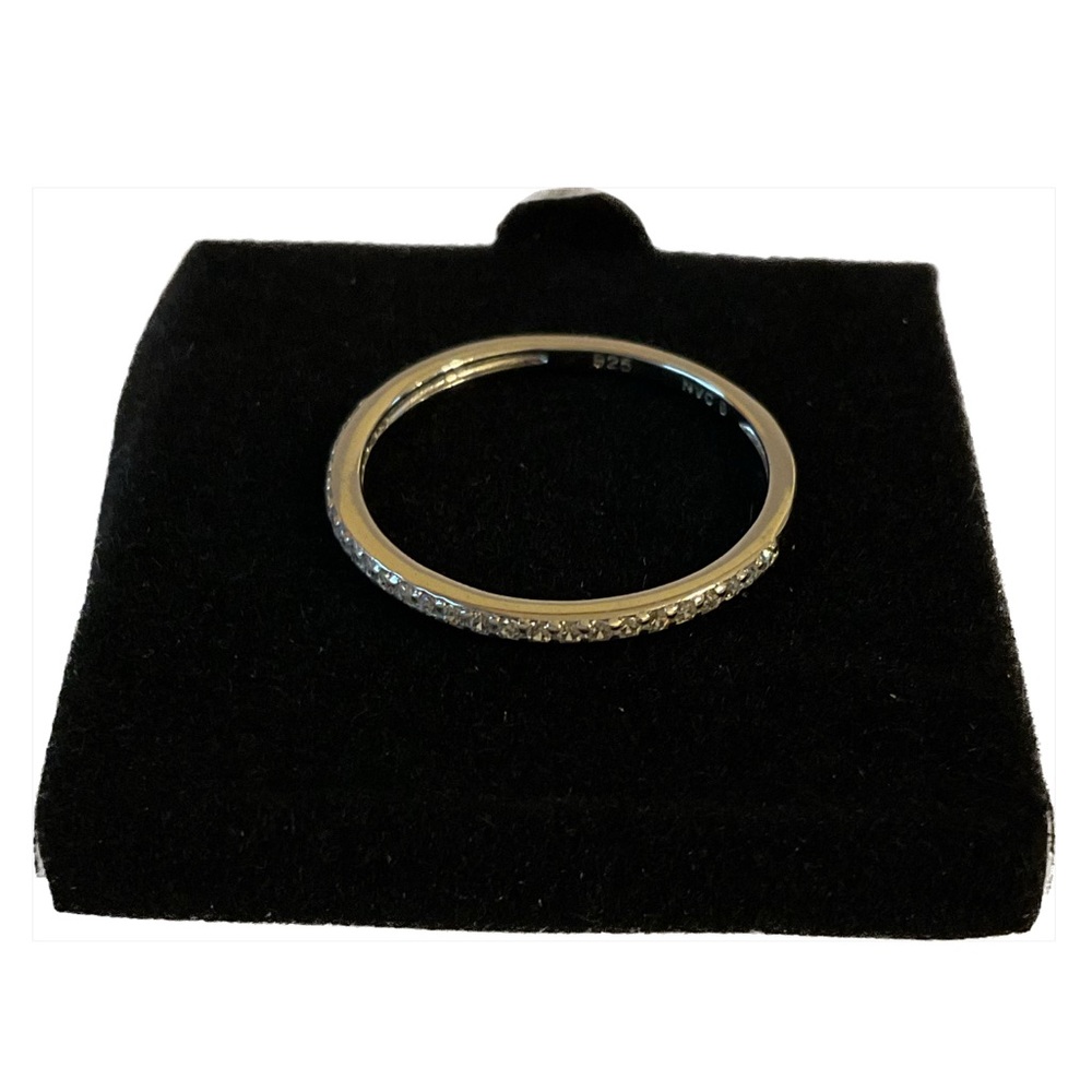 Sterling Silver Cubic Zirconia Pavé Band Ring Size 6 Avon